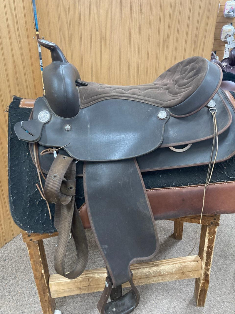 Used 18" Barnsby Luxus Dressage Saddle