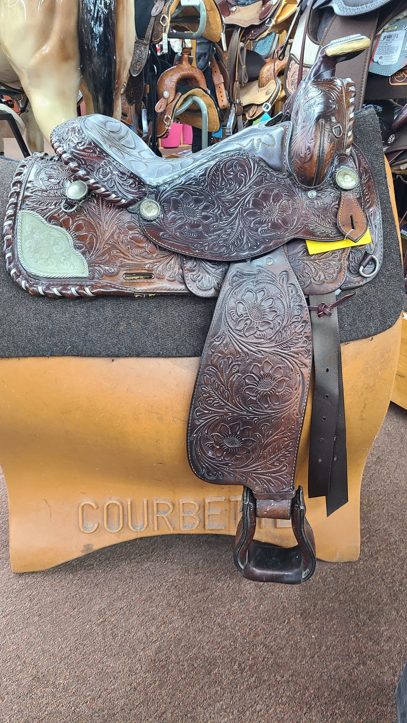 Used 15" Circle Y Show/Trail Saddle