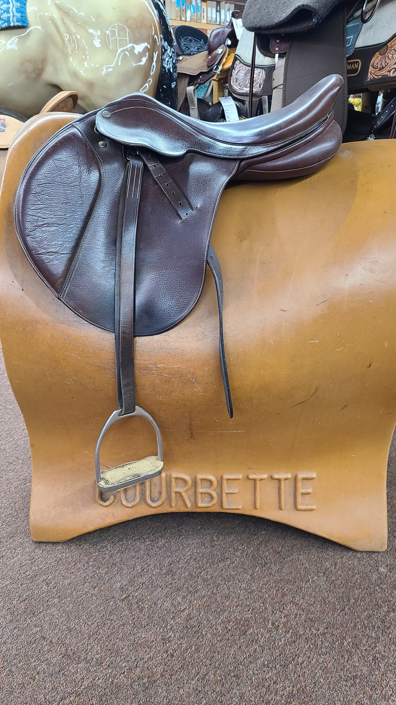 Used 18" Barnsby Luxus Dressage Saddle