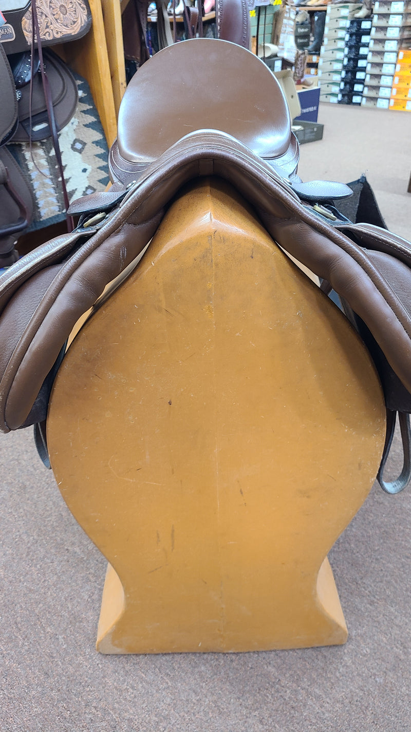 Used 17" JC Thornhill Jumper/Close Contact Saddle
