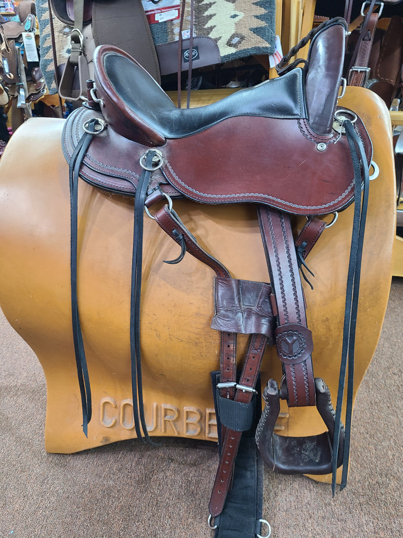 Used 16" Circle Y Julie Goodnight Cascade Crossover Trail Saddle