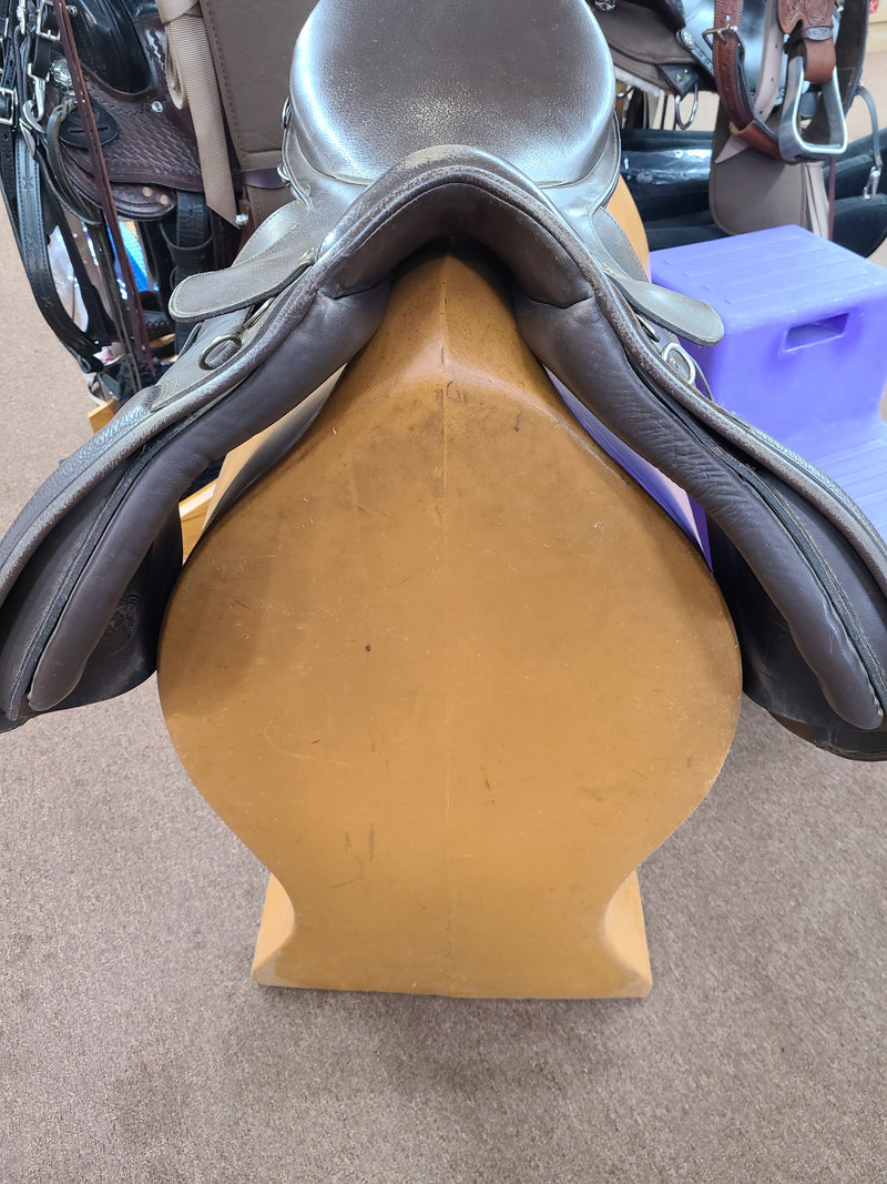 Used 18" Collegiate All Purpose Saddle