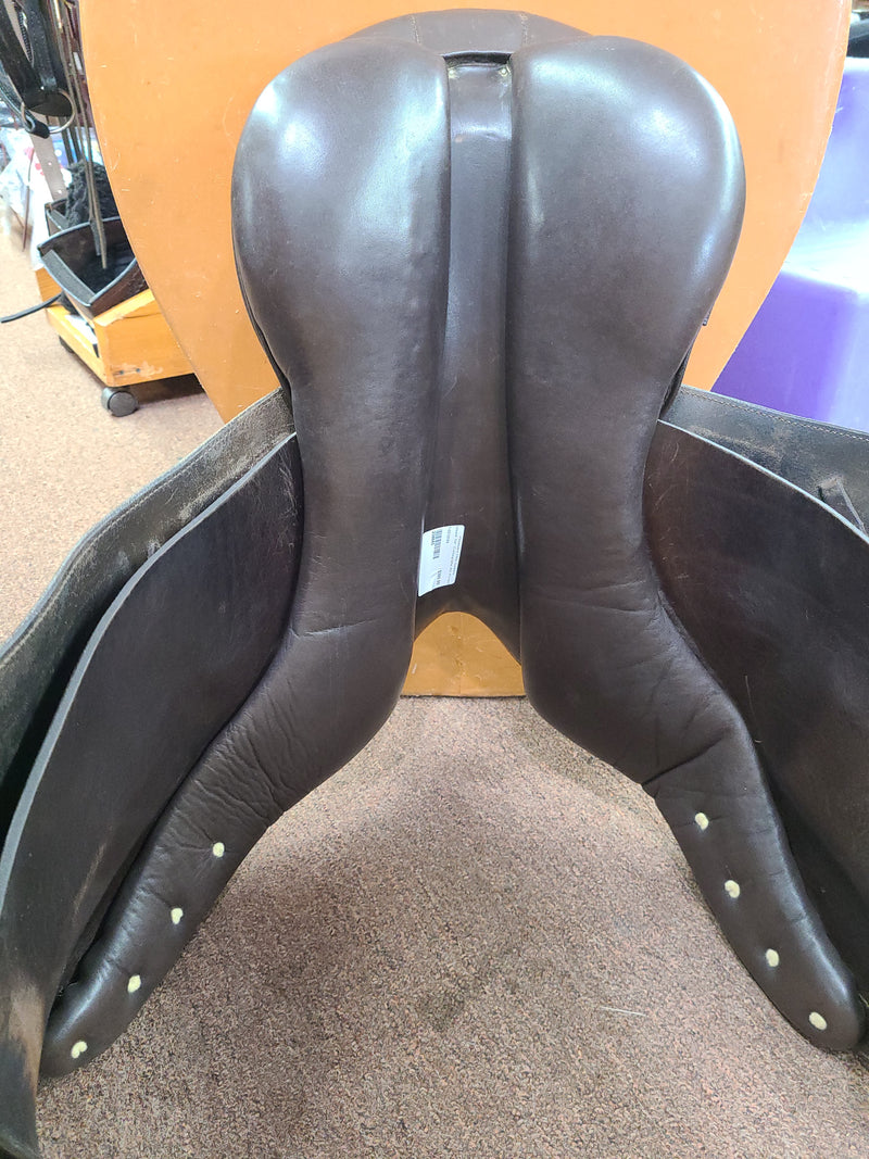 Used 18" Collegiate All Purpose Saddle