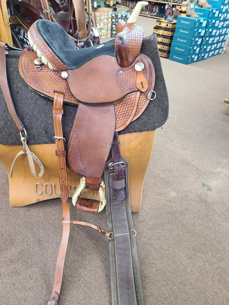 Used 14" W Rocking R Barrel Saddle