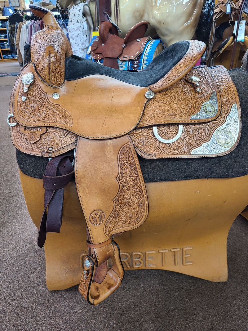 Used 15.5" Circle Y Show Saddle