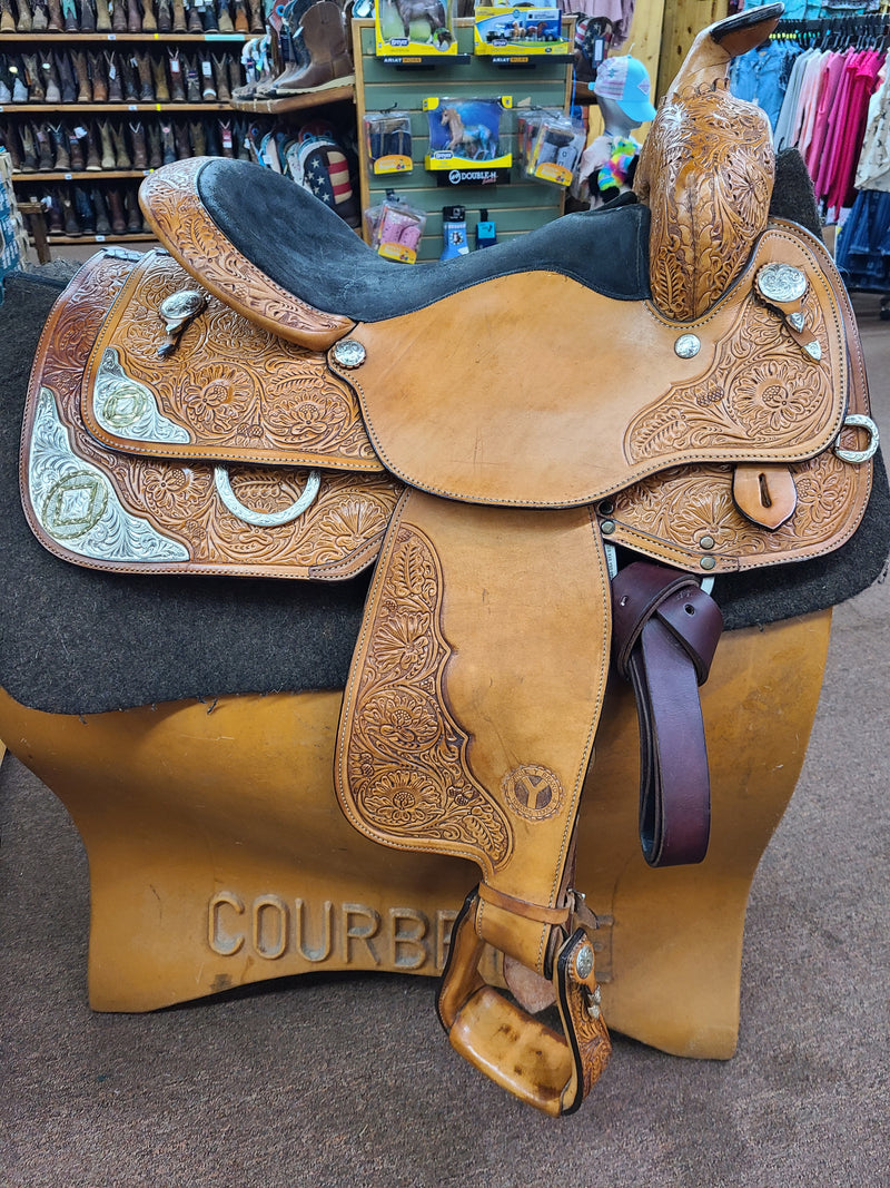 Used 15.5" Circle Y Show Saddle