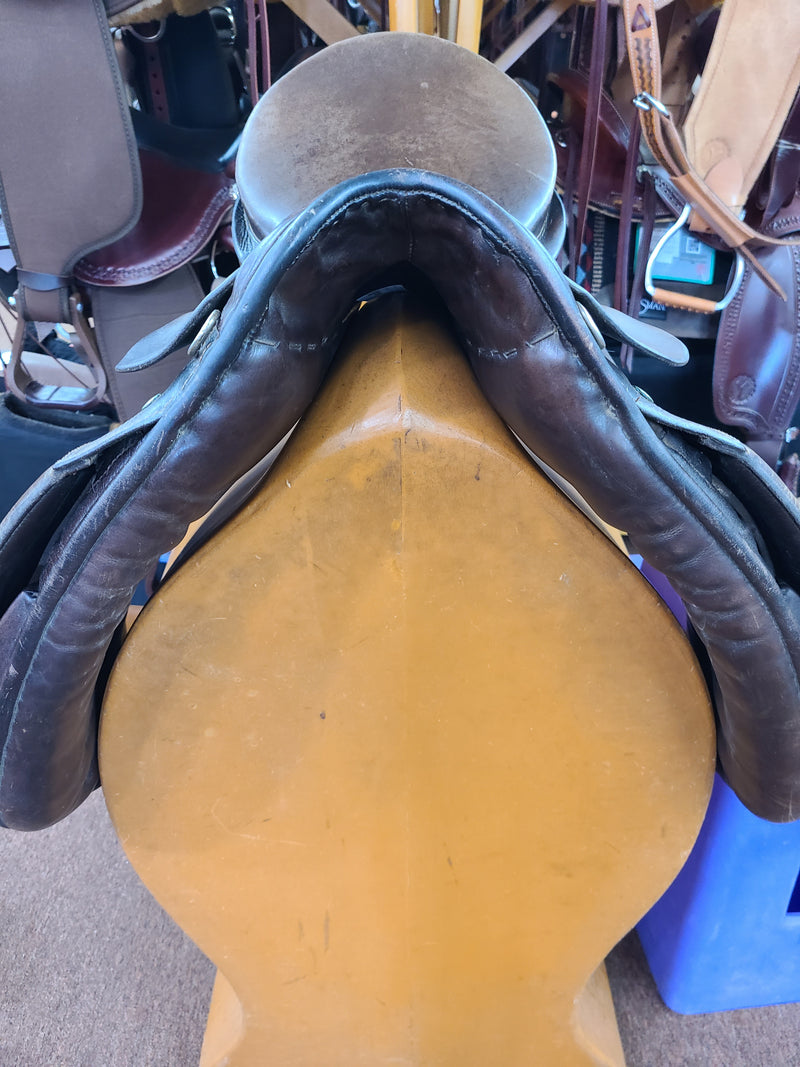 Used 16" Max Hopfner Federbaum Dressage Saddle