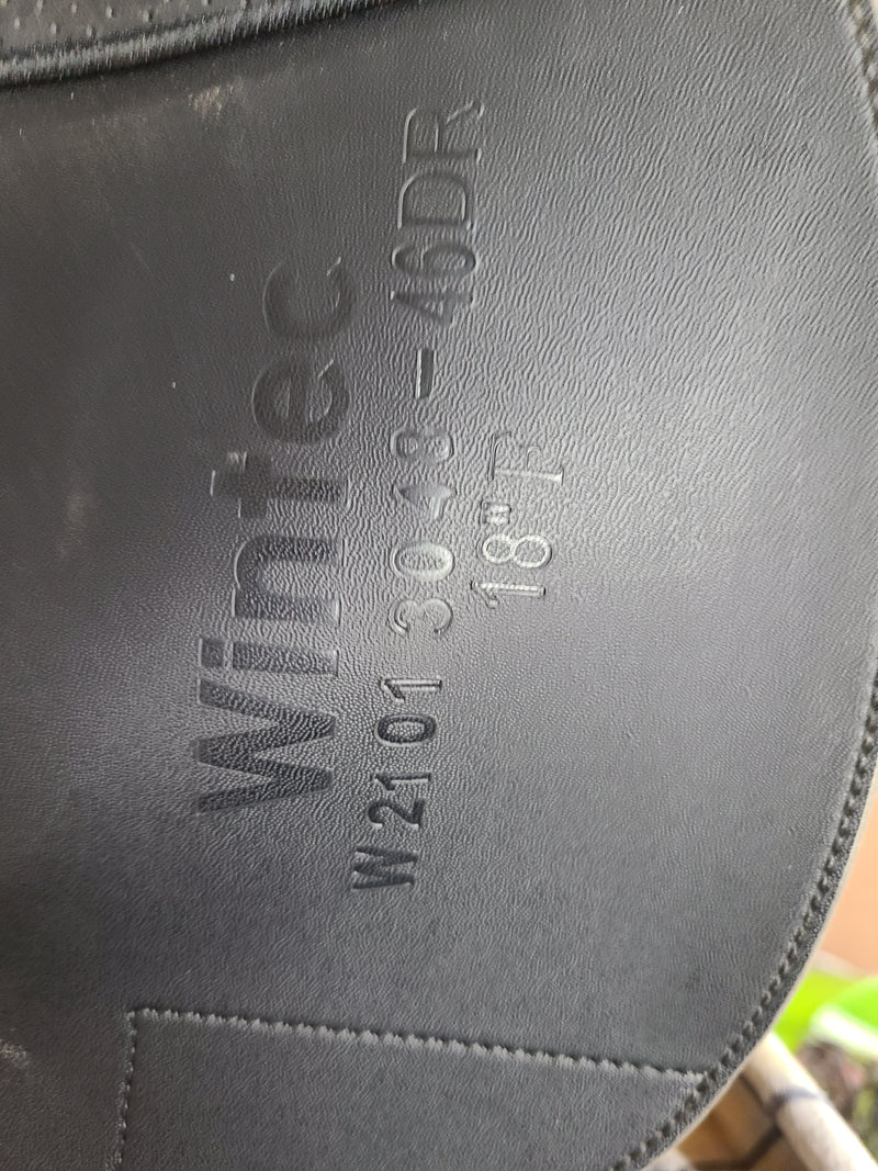 Used 18" Wintec 500 Dressage Saddle