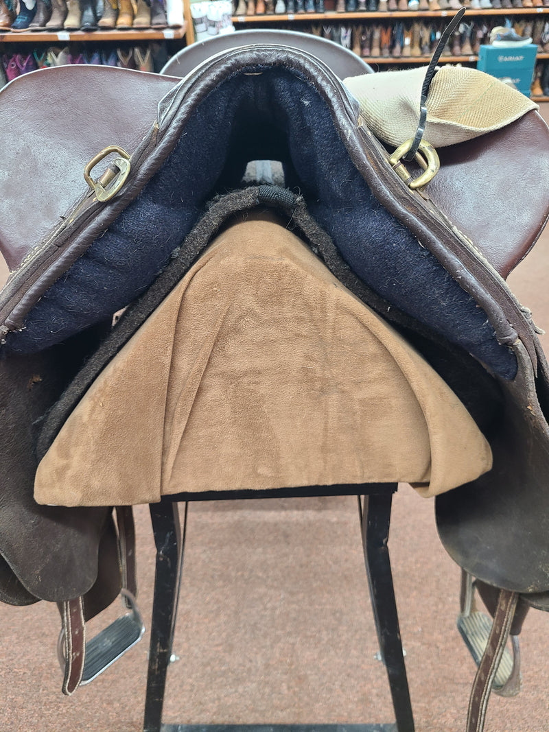 Used 16" Australian Stock Saddle