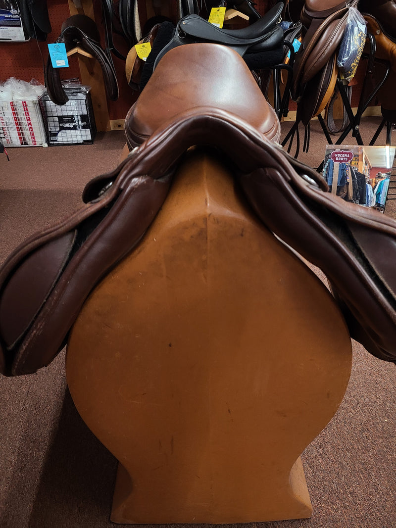Used 16.5" Collegiate Honour Close Contact Saddle