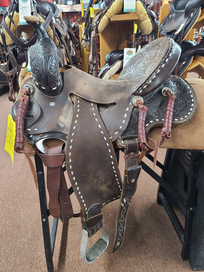 Used 15.5" Sheridan with Buckstitch Barrel Saddle