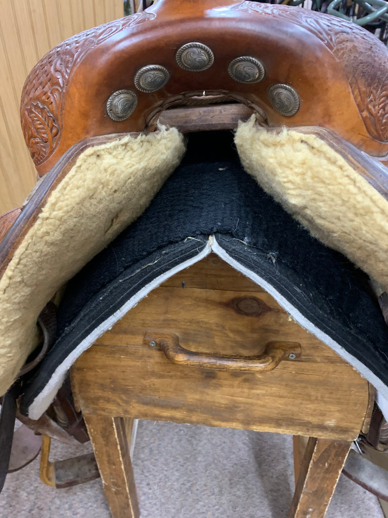 Used 16" Cumberland Reining Saddle