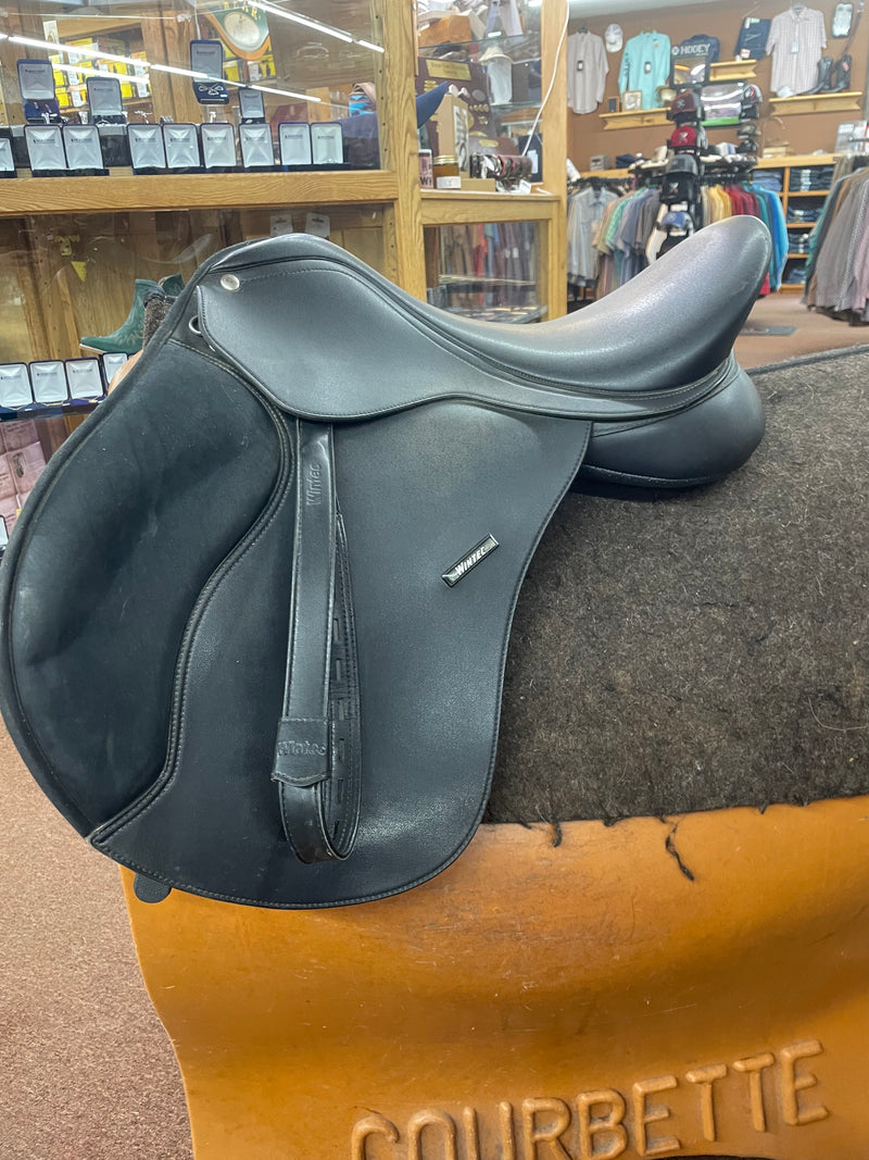 Used 16.5" About the Horse Anato Tree Trail Saddle